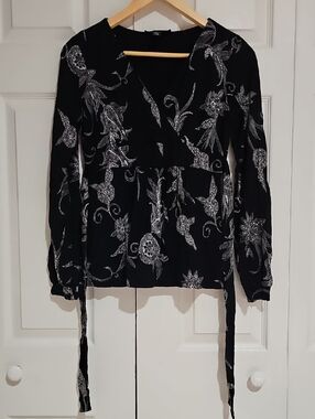 ✨ INC International Concepts Wrap Blouse | Black Floral | Tie Waist ✨